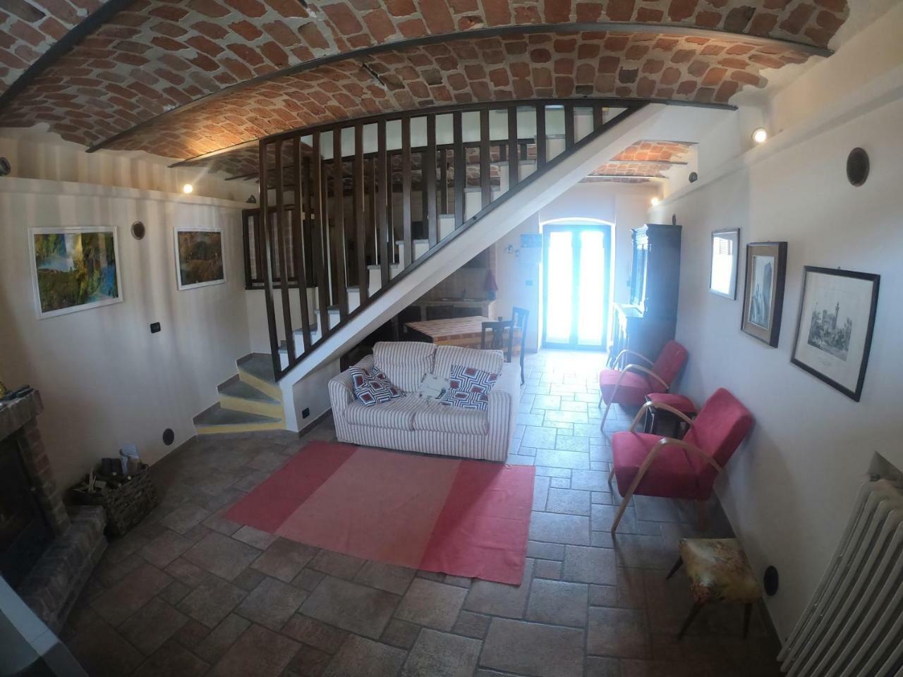 Bed and Breakfast Tra... Monti E Vigne Ла-Морра Екстер'єр фото