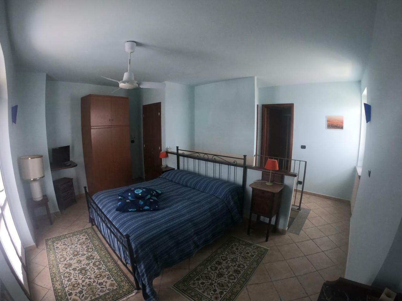 Bed and Breakfast Tra... Monti E Vigne Ла-Морра Екстер'єр фото