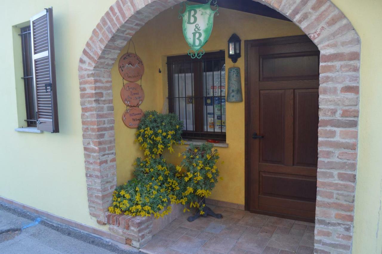 Bed and Breakfast Tra... Monti E Vigne Ла-Морра Екстер'єр фото