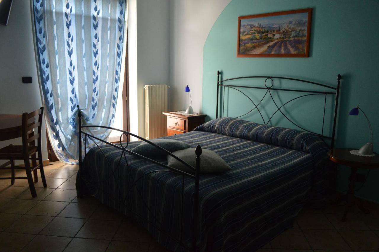 Bed and Breakfast Tra... Monti E Vigne Ла-Морра Екстер'єр фото